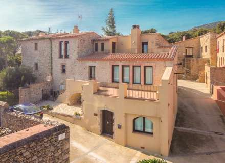 Casa de piedra con vistas excelentes a L'Albera.2