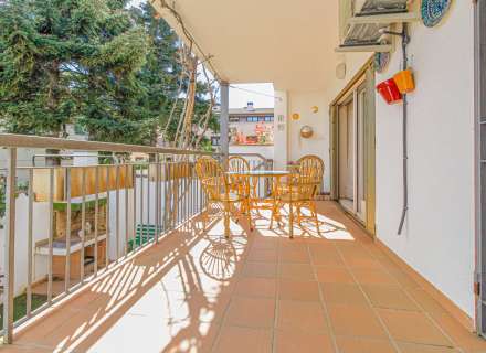 Busques una casa a Figueres amb dues vivendes independents?13