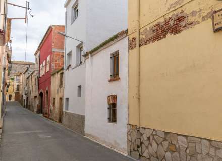 Bonita casa parcialmente reformada.5