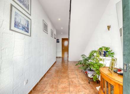 Calidez y tranquilidad es lo que ofrece esta amplia vivienda.5