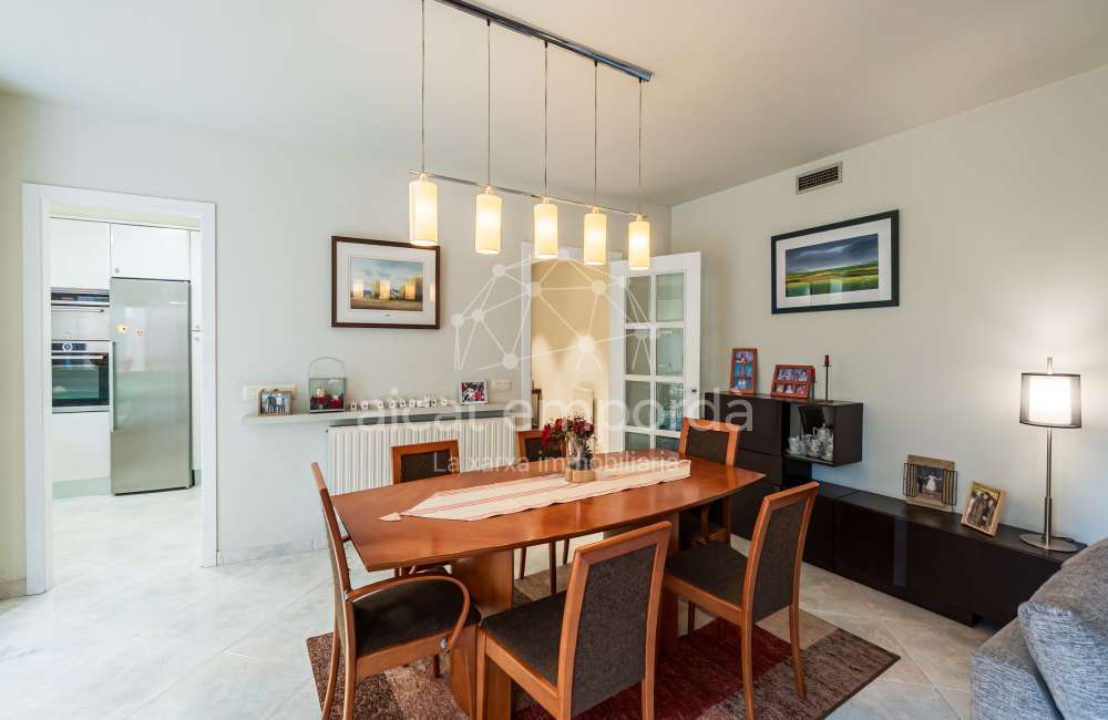 Spaciousness and comfort in the center of Figueres0