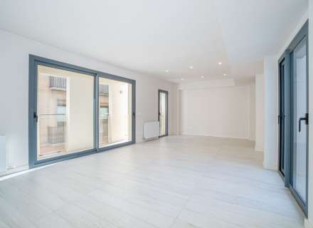 Obra Nova, 3 habitacions dobles, dos banys0