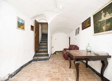 Casa del segle XIX amb ampli terreny a Palau de Santa Eulalia3