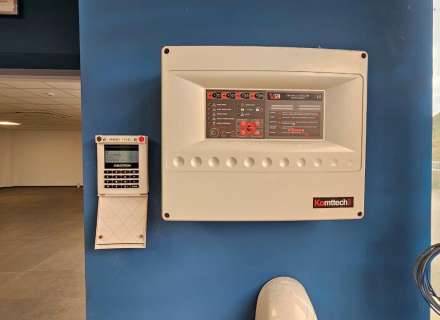 Nau de 700m2 a Hostalets de Llers23