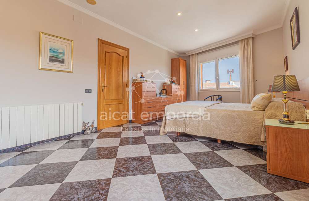 Duplex situado en la zona de Horta Capallera de Figueres5