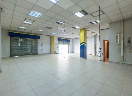 Oportunitat Local comercial de 150 m² a prop del centre a Figueres.3