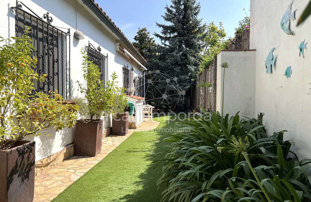 Encantadora casa de planta baja con jardín en l’Armentera7