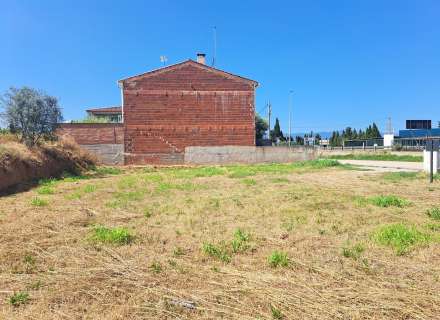 Parcela edificable en venta en Els Hostalets de Llers – 587 m²4
