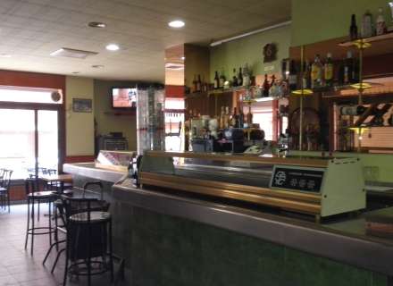 Venda de local comercial a Figueres - Parc Bosc-Castell de Sant Ferran3