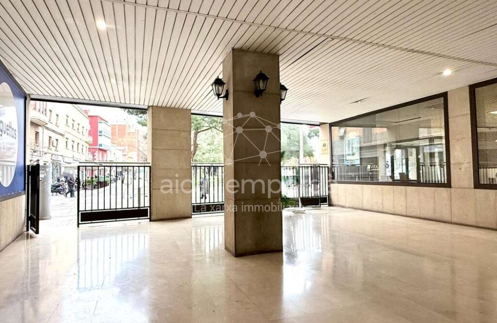 Parking space for sale (Vitalicio Building)6