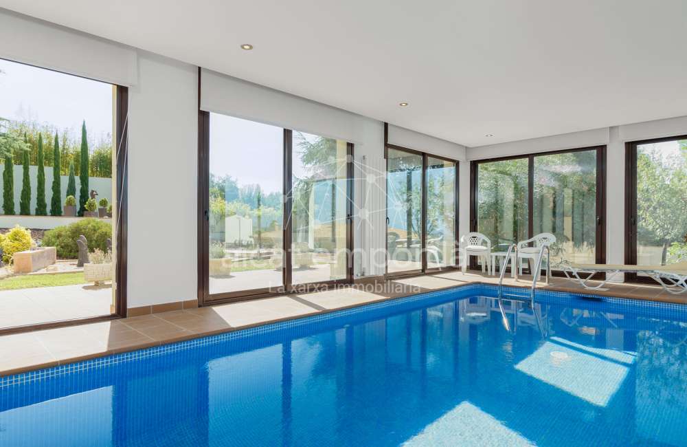 Magnífica casa moderna en Pau, ubicada en una zona tranquila y privada de la Costa Brava.11