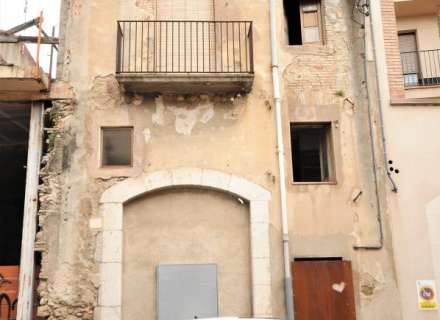 Terrain à bâtir avec deux rues, Calle Tapis, Carrer Caputxins1