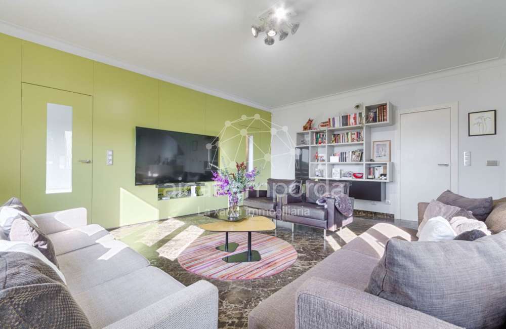 Casa de alto standing en La Jonquera: lujo entre montañas con piscina privada climatizada y vistas espectaculares11