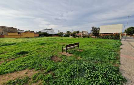 Parcel·la edificable de 800 m² a garriguella