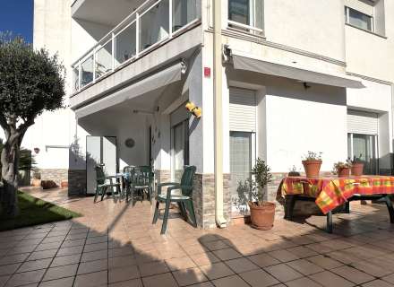 Acogedor apartamento en planta baja con gran terraza en Sant Pere Pescador, Alt Empordà.18