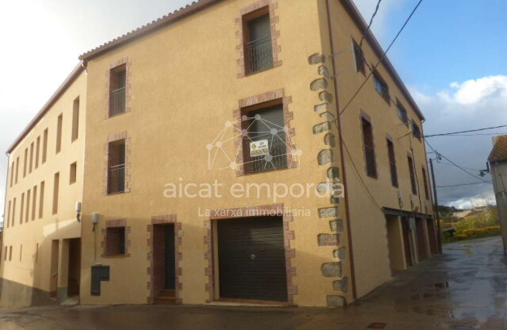 Garaje de 118m2 en Vilarnadal0