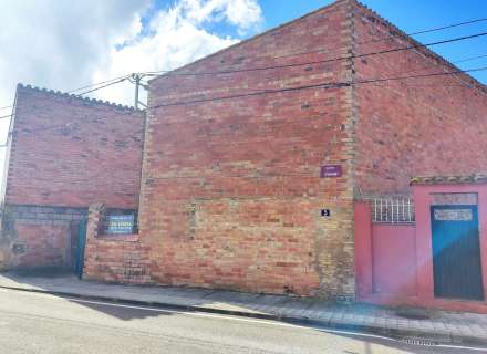 Entrepôt résidentiel urbain à Vilanova de la Muga.13