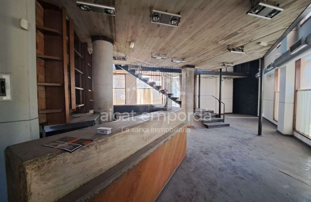 Local à vendre à Eixample-Horta Capallera1