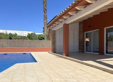 Excel · lent casa amb piscina privada en una zona molt tranquil · la a Sant Pere Pescador.42