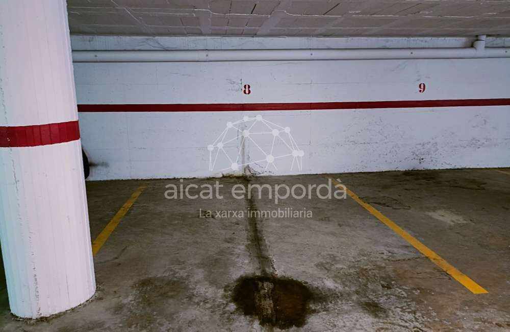 Parking al centre de la vila2