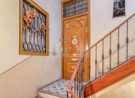 Building ideal for a small hotel, shopping center, or apartment building. Figueres Center. We have a summary of the current plan (PGOU).19