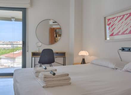 Ático en 1º línea con solárium, preciosas vistas y licencia turística.25