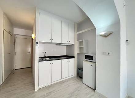 Estudio con licencia turística.12