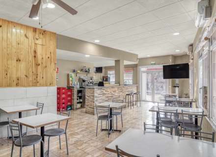 Bar-Restaurant en venda a San Pere Pescador6