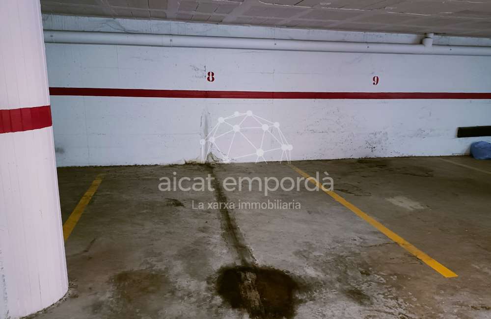 Parking al centre de la vila3