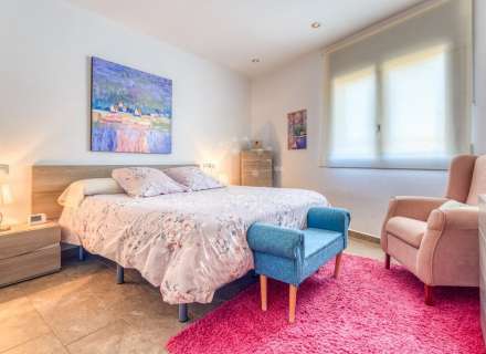 A Sta Llogaia privacitat, llum natural, espai a l’aire lliure... 396 m2 útils més 400 m2 de terreny 100% edificable.22