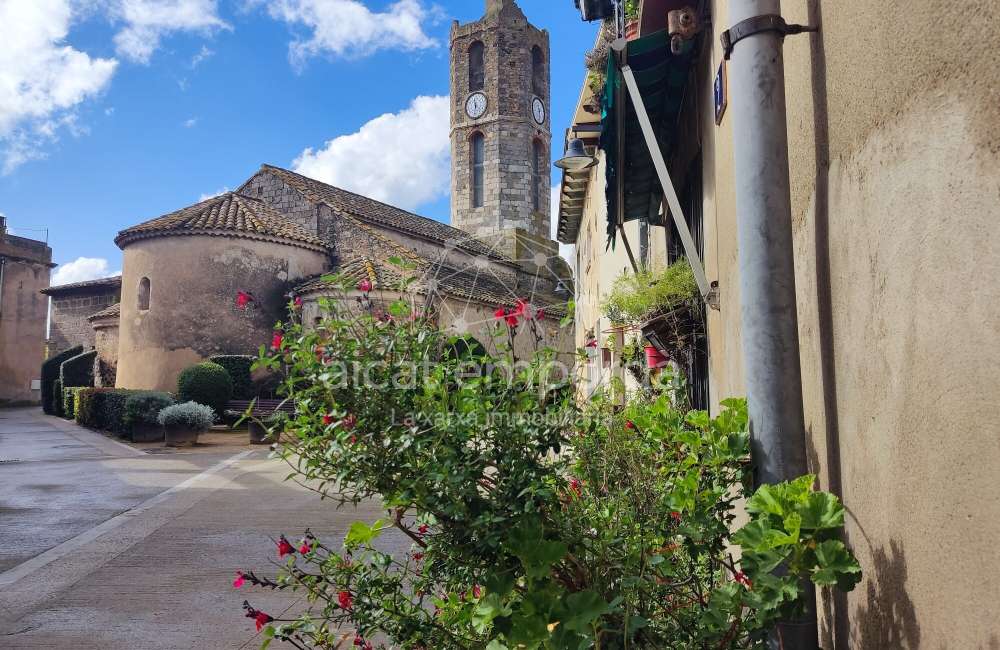 Entrepôt résidentiel urbain à Vilanova de la Muga.11