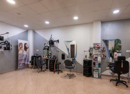 Opportunité unique d’installer votre activité dans un emplacement stratégique à Figueres !3