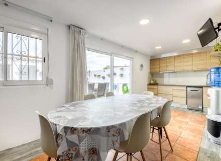 Calidez y tranquilidad es lo que ofrece esta amplia vivienda.12