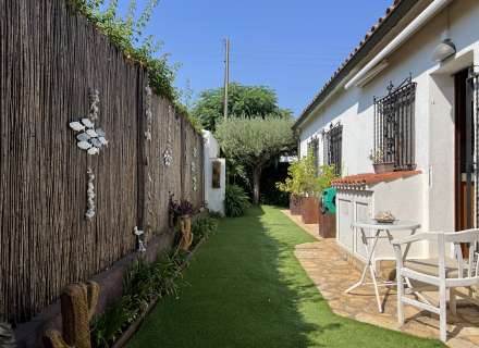 Encantadora casa de planta baja con jardín en l’Armentera3