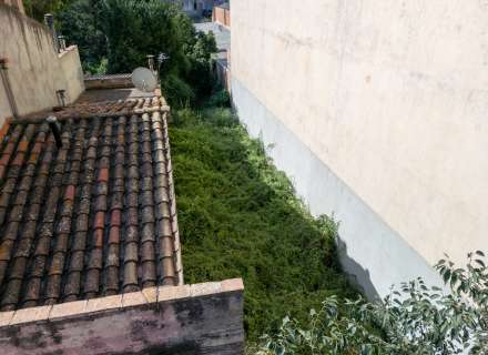 Terrain constructible de 558 m² à Figueres.3