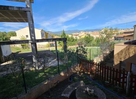 Parcel·la en venda dins del poble14