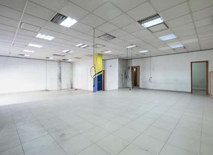 Oportunitat Local comercial de 150 m² a prop del centre a Figueres.1