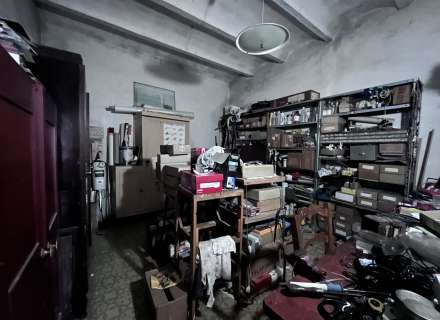 House with garden in the center of Figueres.14