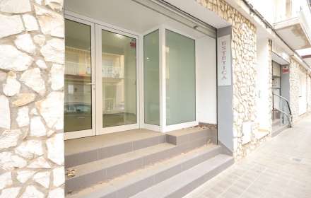 Local versátil de 120m² con accesibilidad total