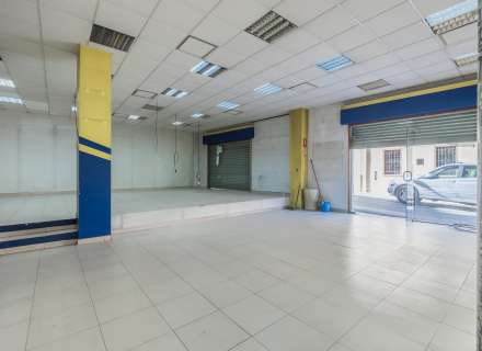 Oportunitat Local comercial de 150 m² a prop del centre a Figueres.4