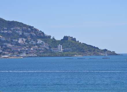 Apartament a Salata amb vista parcial al mar, gran terrassa i aparcament privat.37