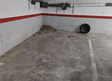 Une place de parking à vendre à Figueres.2