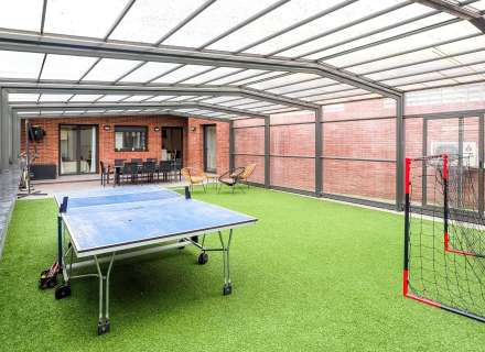 Amb llicencia Turística. Edifici Panna. Avda Salvador Dalí.6