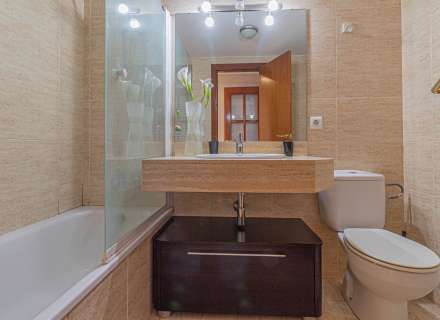 Busques un pis amb terrassa, llum natural i vistes a Figueres?21