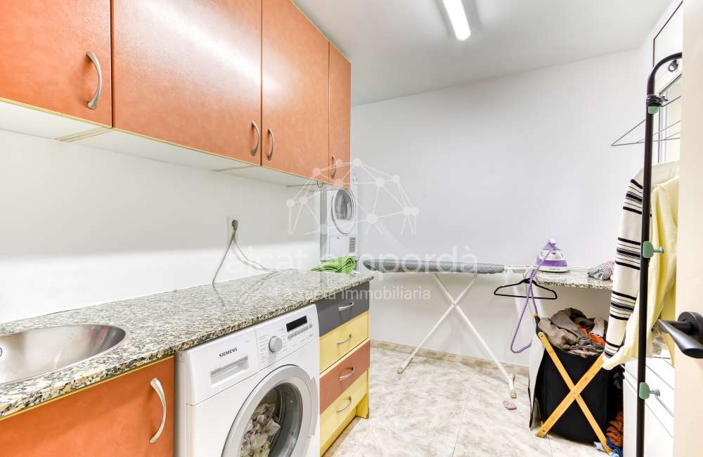 Vilafant : une maison mitoyenne d’angle avec jardin, terrasse et de l’espace pour profiter de la vie7