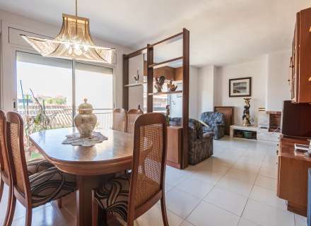 ¡Vive con amplitud y comodidad en el centro de Figueres!0