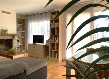 Casa adossada a prop del mar a la Urb. Amfora, Sant Pere Pescador4
