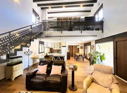 Maison moderne avec jardin et fort potentiel à Pontós.6