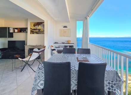 Desperta cada dia al costat del Mediterrani – Apartament amb piscina, pàrquing i vistes al mar al Far de Roses4