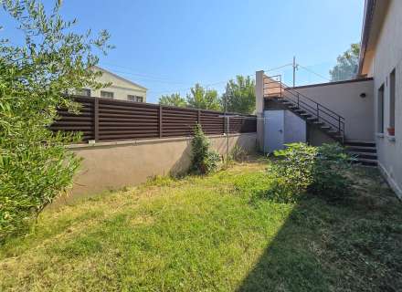 Casa amb jardí a Sant Pere Pescador.32